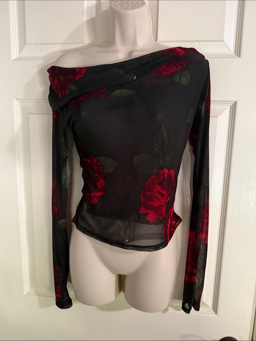 Good American Black Sheer Off-Shoulder Long Sleeve Top with Red Rose Print